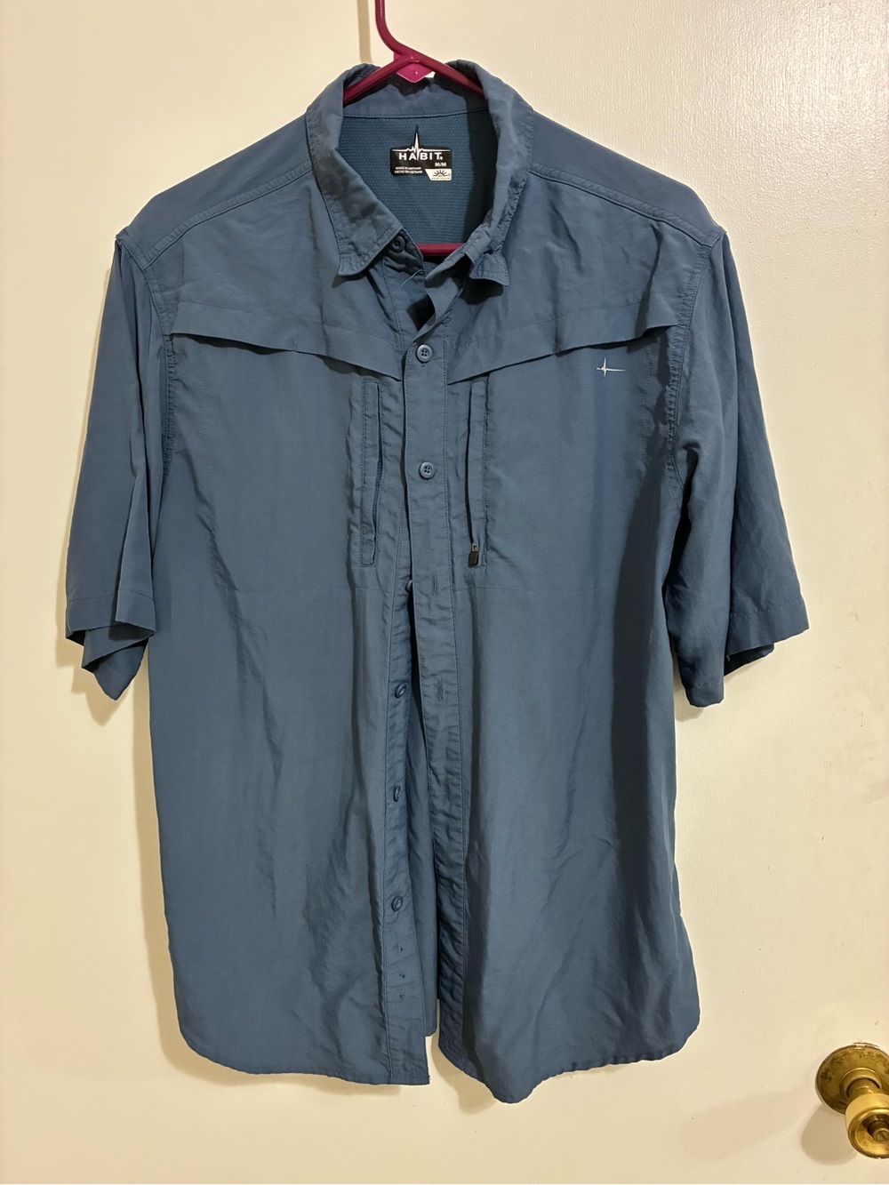 Men's Short-Sleeve Button-Up Shirt - Blue Habit size medium